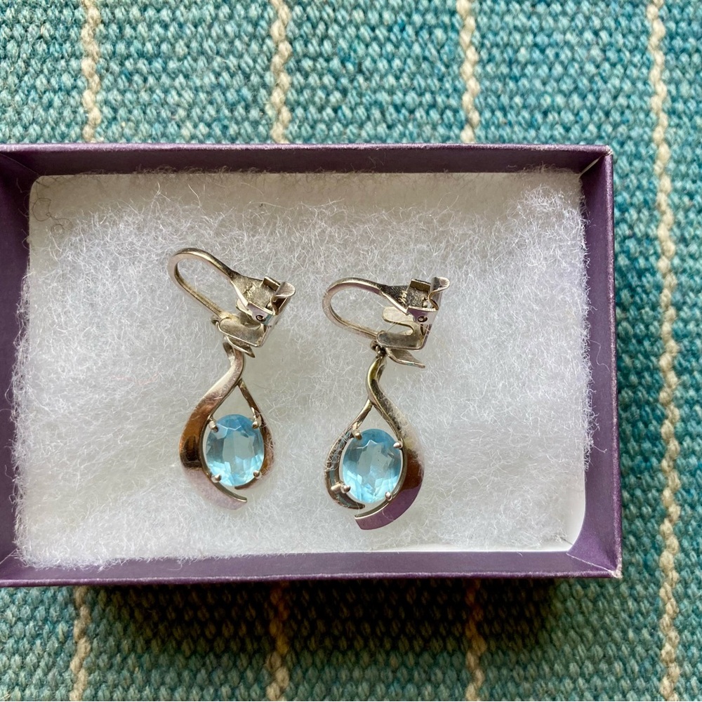 14K White Gold and Blue Topaz Vintage Clip On Earrings